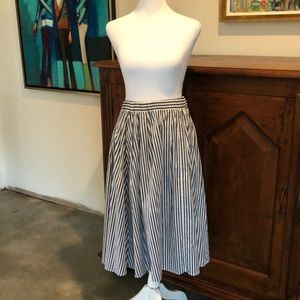 Michael Kors Grey and White Striped MIDI Circle Skirt,Size 2,will easily fit 4-6